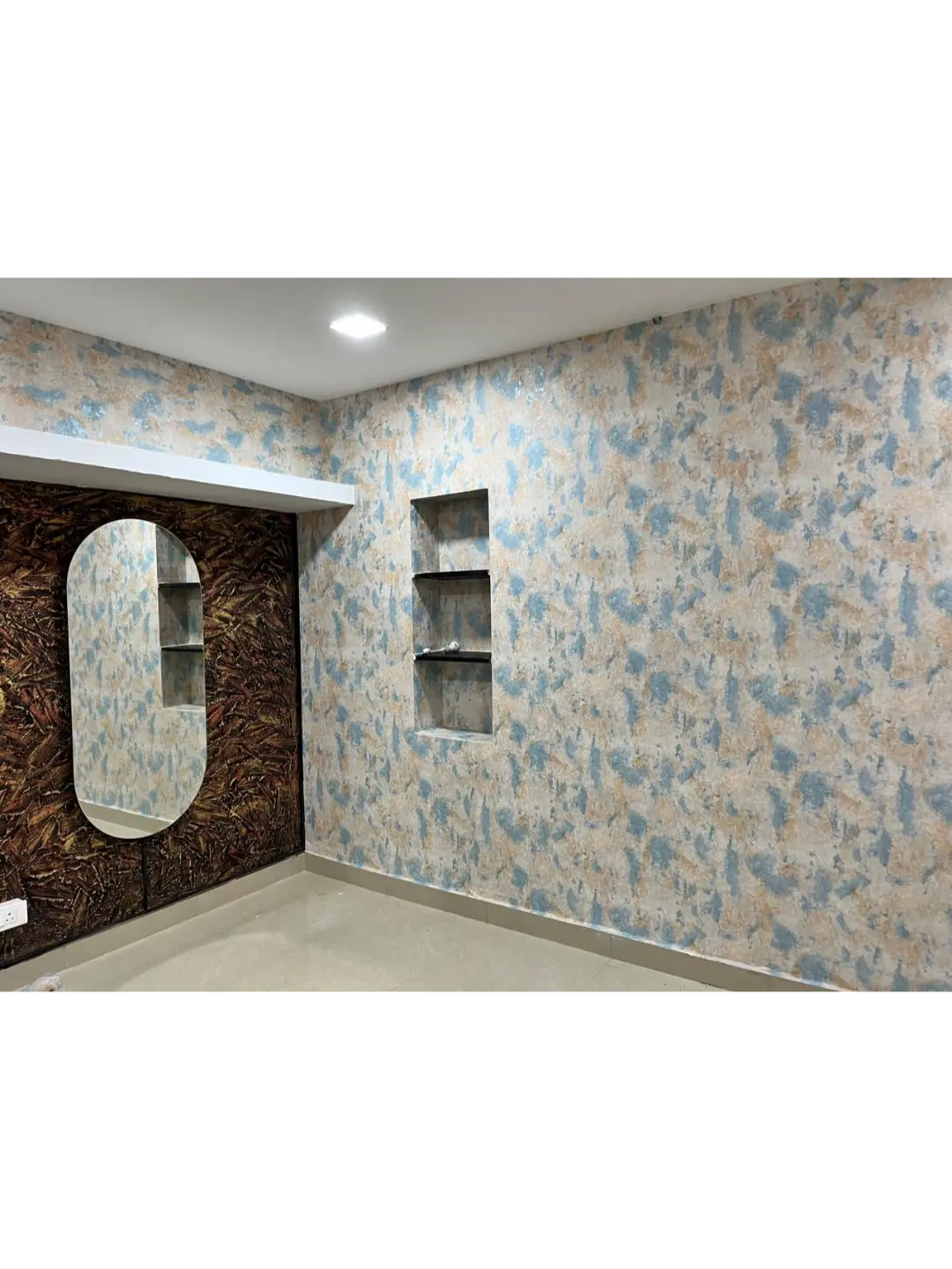 Textured wallpaper in Karur